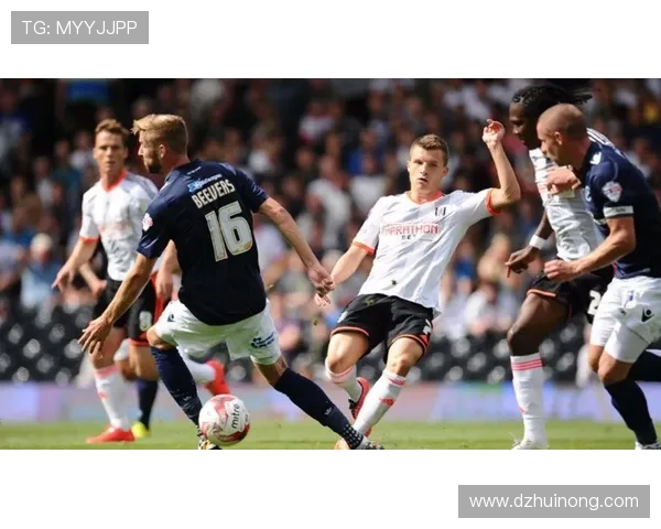 维也纳快速与流浪者的激烈对决揭示足球战术的魅力与挑战