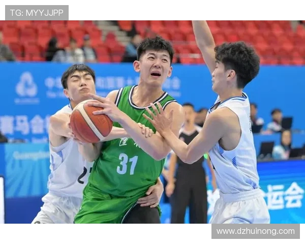 辽宁男篮与江苏男篮全运会激战正酣精彩瞬间回顾与分析 辽宁男篮与江苏男篮全运会激战正酣精彩瞬间回顾与分析